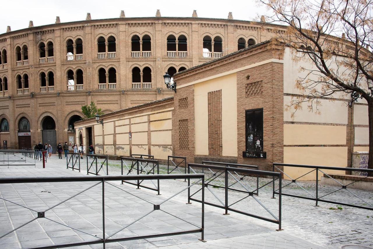 Duerme Junto A La Plaza De Toros De Granada. Apartment Екстериор снимка
