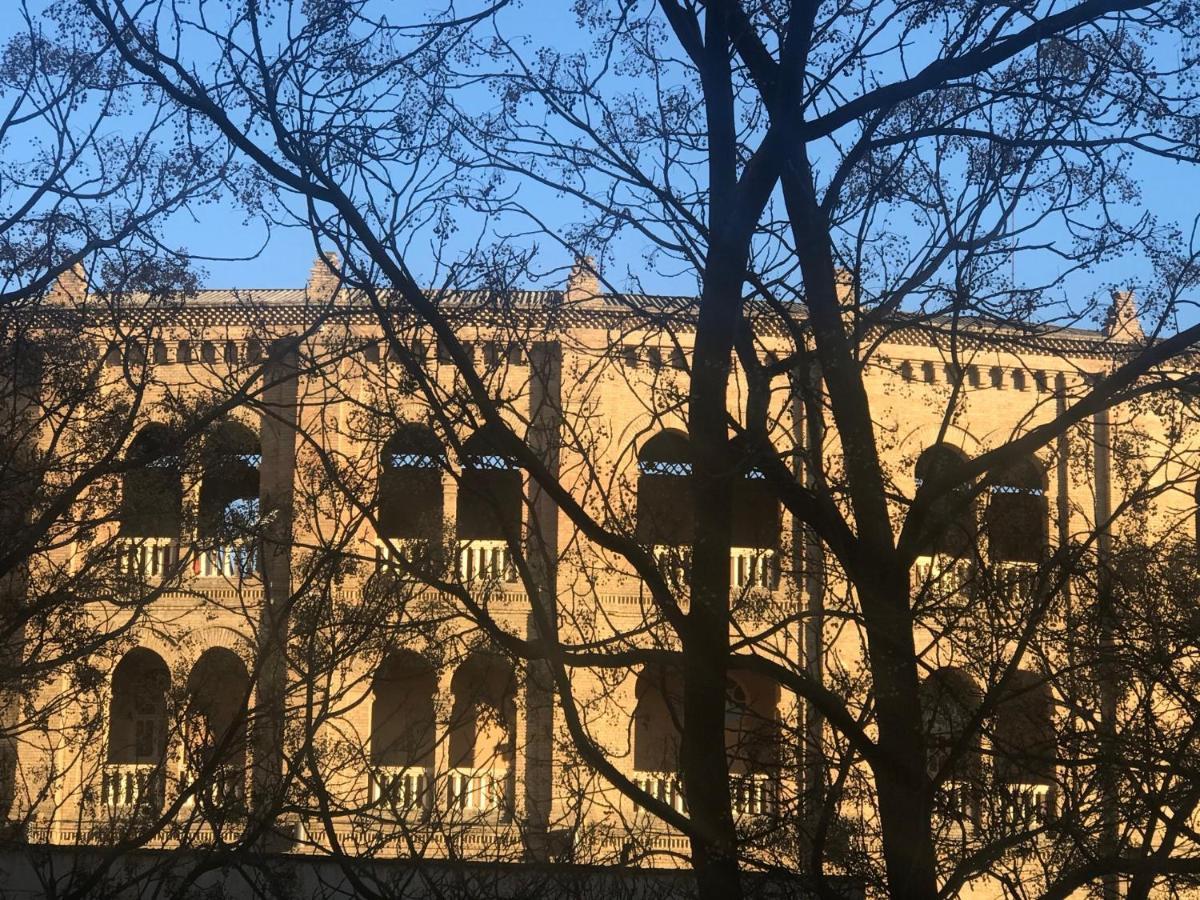 Duerme Junto A La Plaza De Toros De Granada. Apartment Екстериор снимка